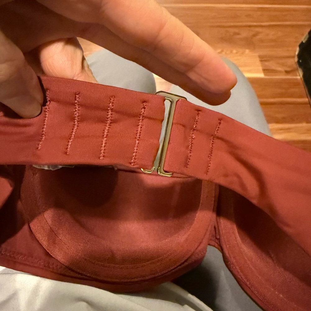 Victoria’s Secret Strapless underwire swimsuit top - Picture 3 of 5